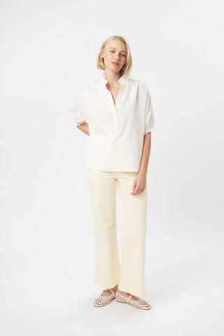 Amber Shirt | White with White Flower