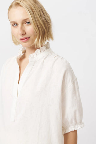 Amber Shirt | White with White Flower