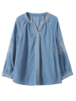 Western Embelished Chambray Top | Light Denim