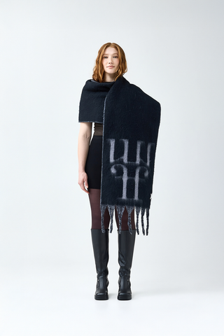 Unreal Scarf | Black