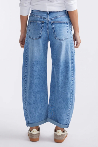 Idaho Barrel Jean | Mid Denim