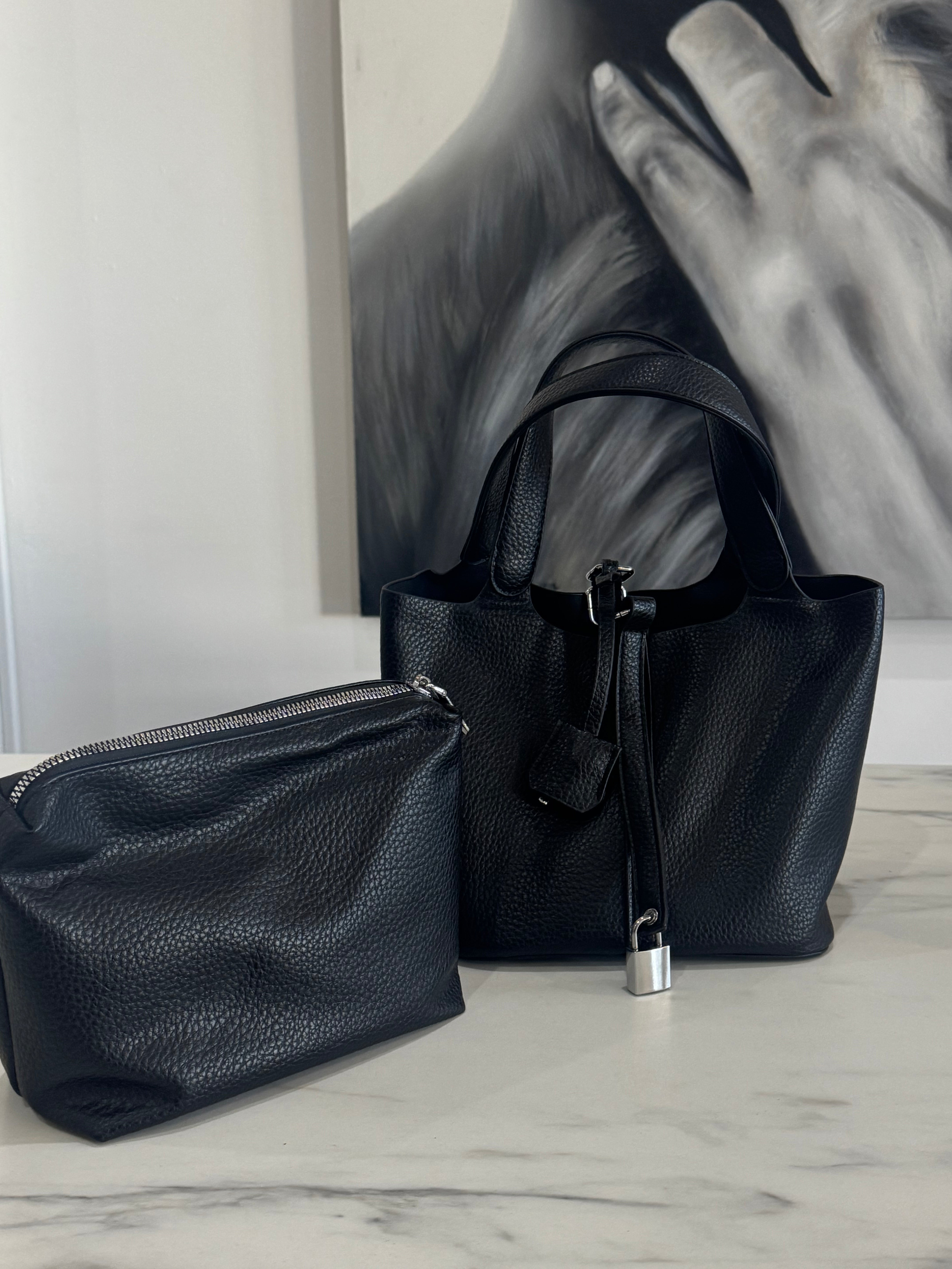 Allegra Locket Bucket Bag | Black